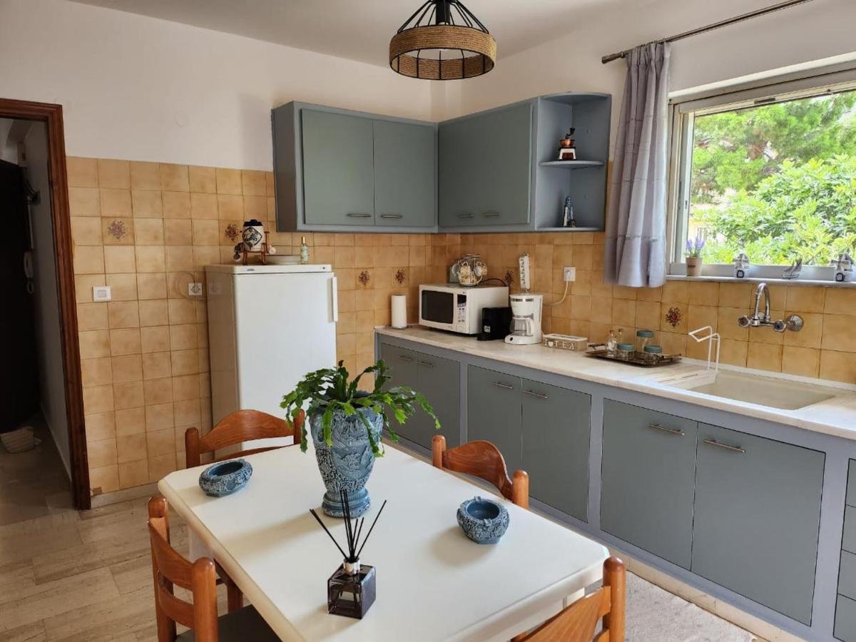Queen Aspri Apartment 3' Min To The Beach! Cảng Cảng Antikyra Ngoại thất bức ảnh