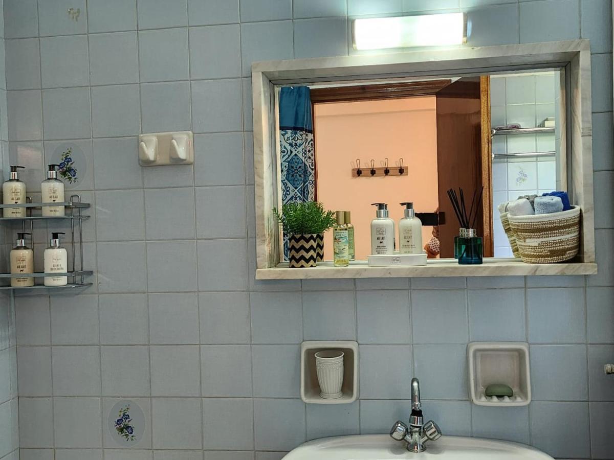 Queen Aspri Apartment 3' Min To The Beach! Cảng Cảng Antikyra Ngoại thất bức ảnh